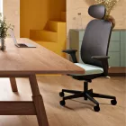 Papillon fehér irodai szék fejtámlával, csúsztatható üléssel