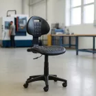 Ipari munkaszék erős poliuretán felülettel üzembe